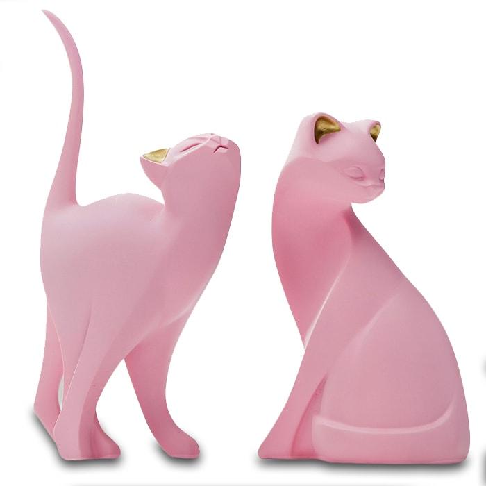 Estátua de gato de gato mindinho