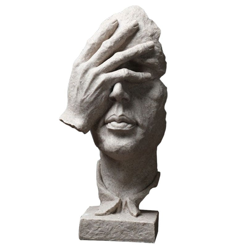 Estátua de homem cinza