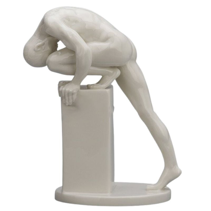 Estátua do homem nu