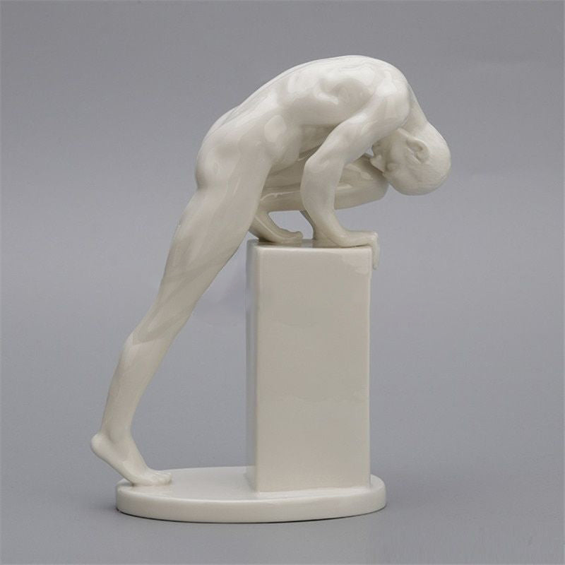 Estátua do homem nu