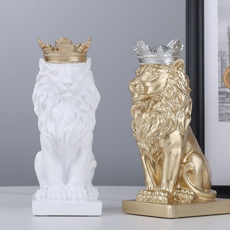 Estátua rei leão branco