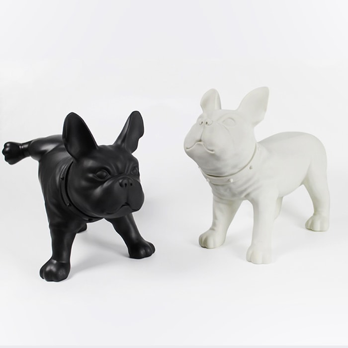 PAUS de estátua de cachorro