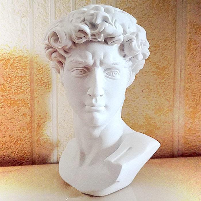Estátua da cabeça grega