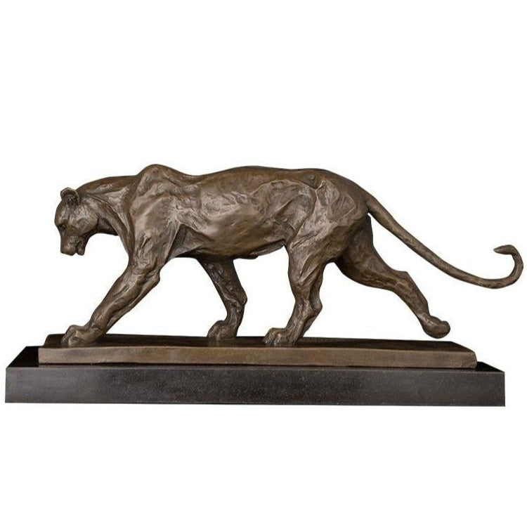 Estátua da Pantera de Bronze