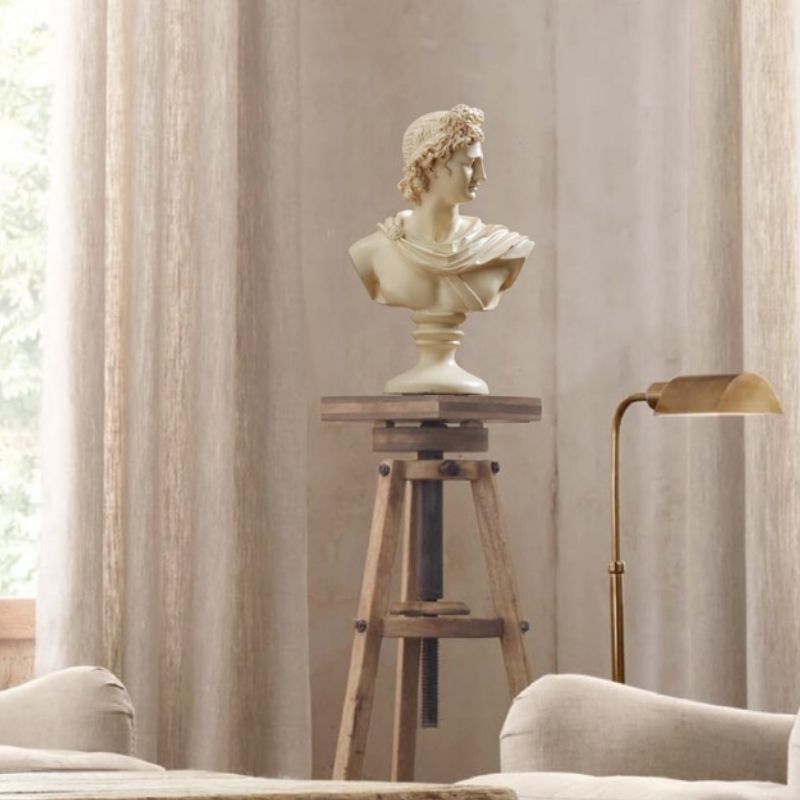 Estátua de busto grego masculino