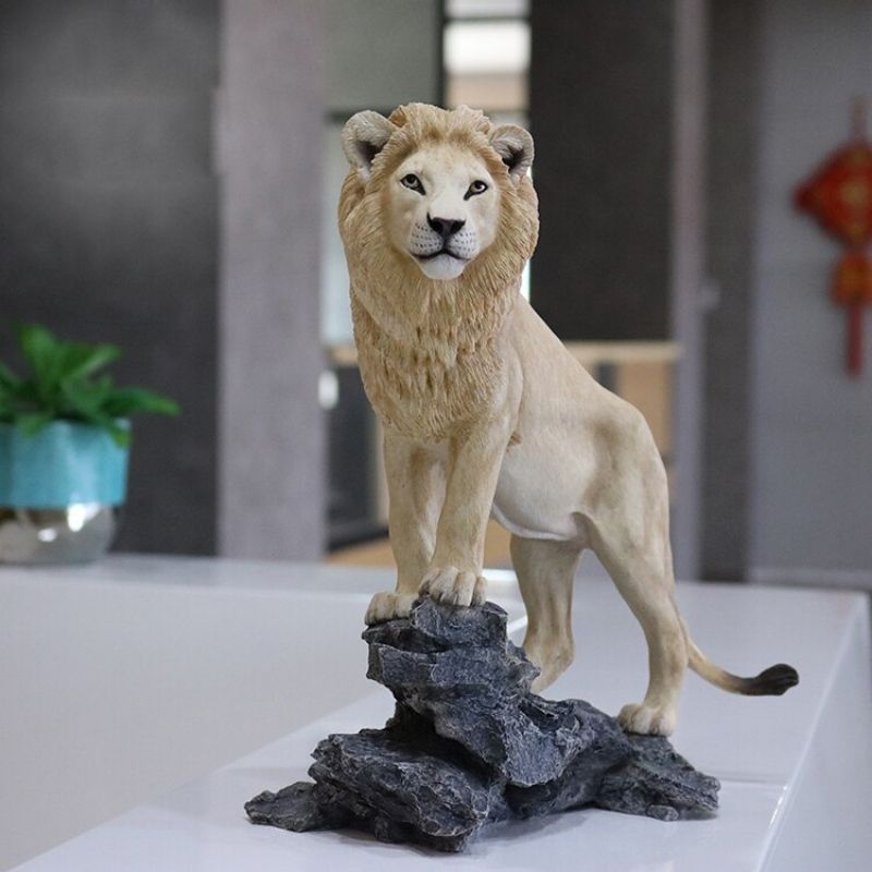 Estátua de leão de resina branca