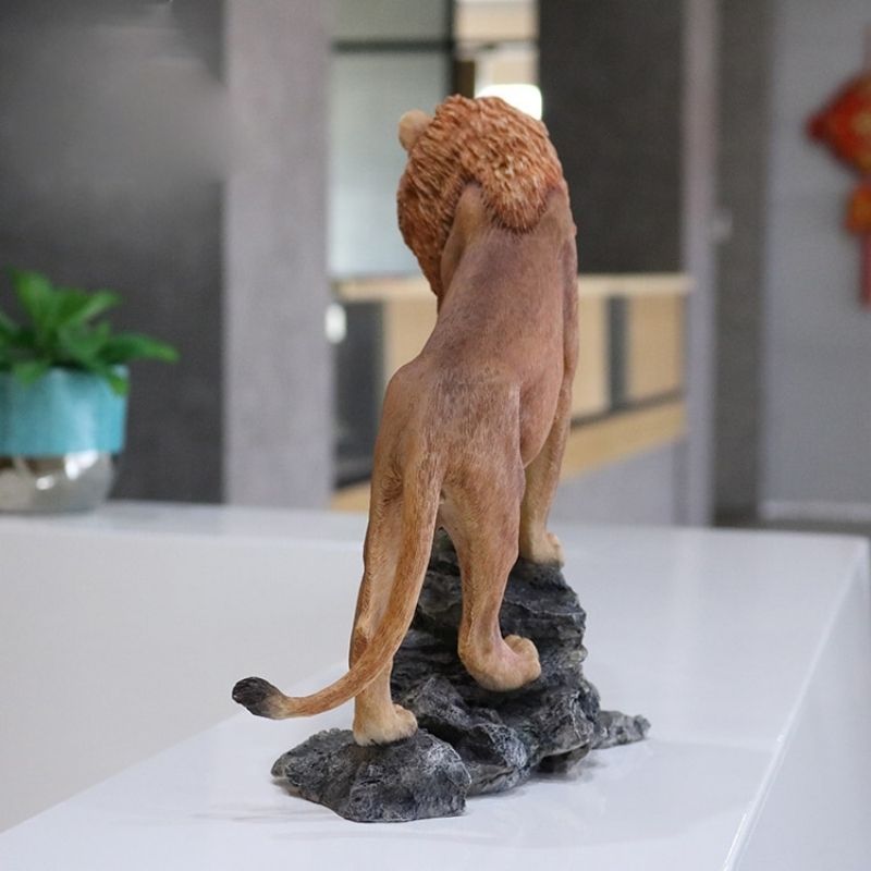 Estátua de leão de resina natural