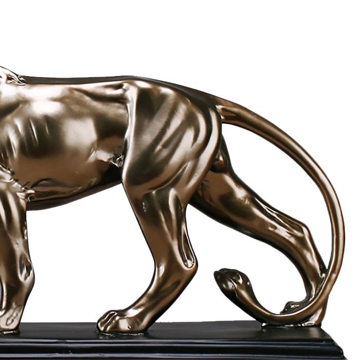 Estátua do leão de bronze