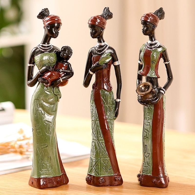 Trio de estátua africana